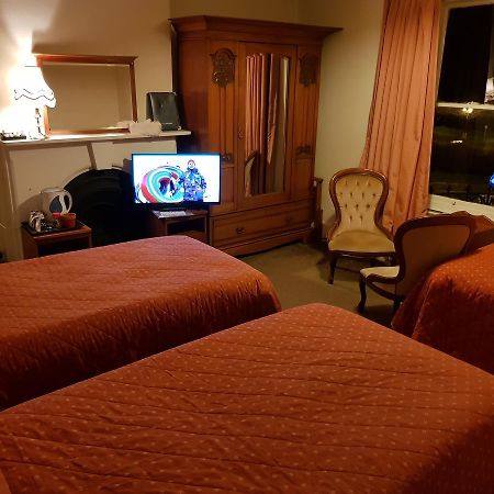 Menai Bank Hotel カーナーヴォン エクステリア 写真