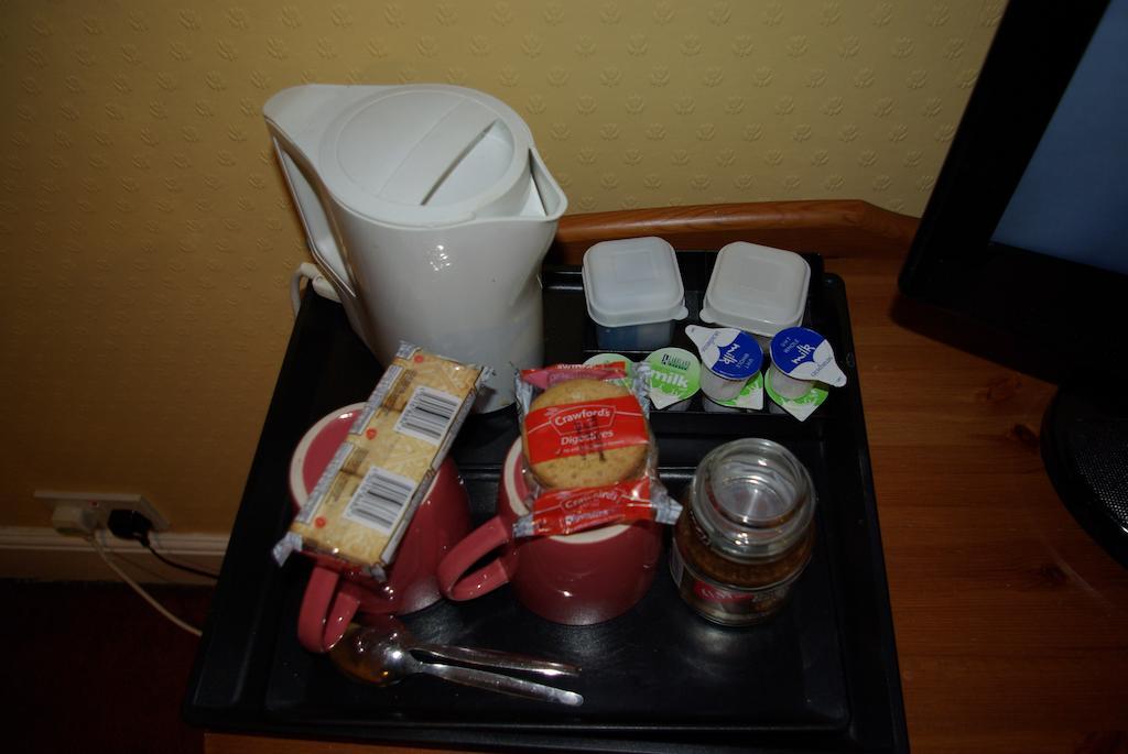 Menai Bank Hotel カーナーヴォン 部屋 写真