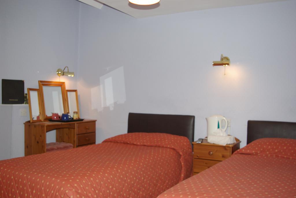 Menai Bank Hotel カーナーヴォン 部屋 写真