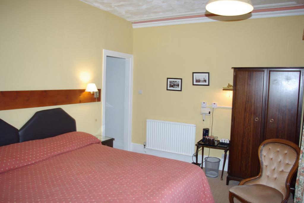 Menai Bank Hotel カーナーヴォン 部屋 写真