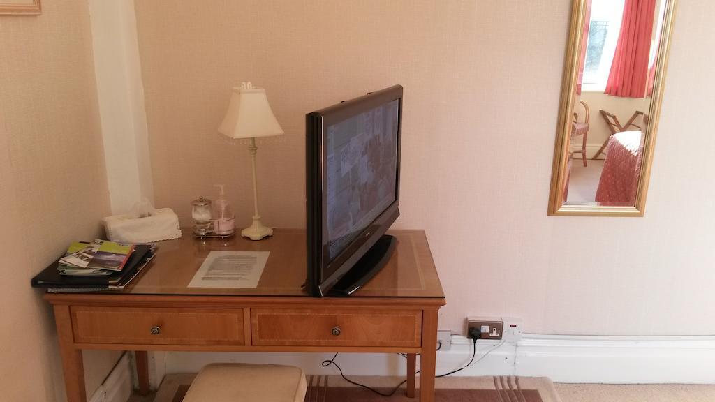 Menai Bank Hotel カーナーヴォン 部屋 写真
