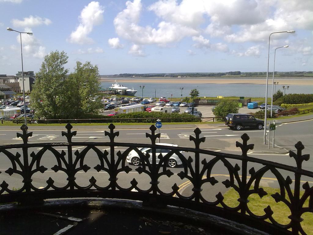 Menai Bank Hotel カーナーヴォン 部屋 写真