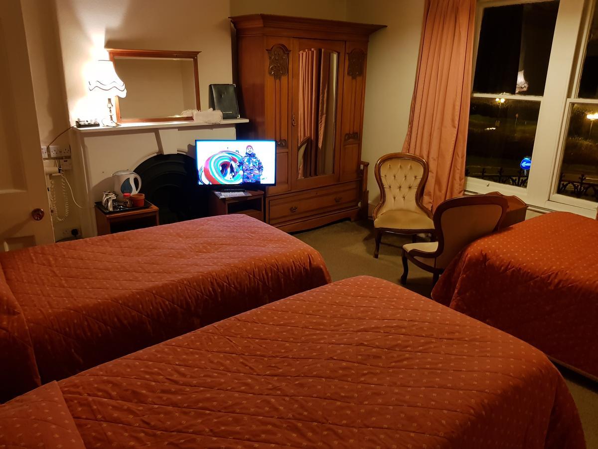 Menai Bank Hotel カーナーヴォン エクステリア 写真
